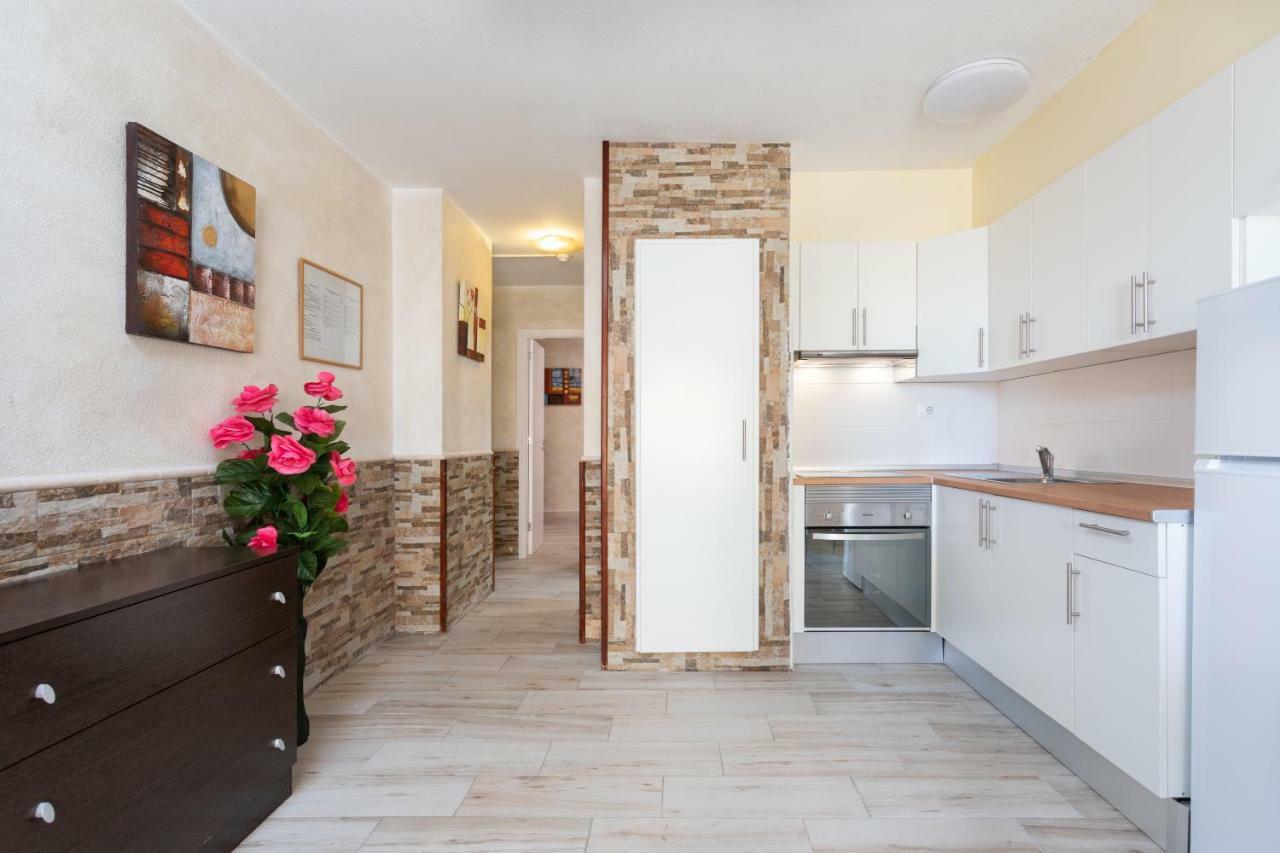 Tropic Apartments En Castle Harbour لوس كريستيانوس المظهر الخارجي الصورة